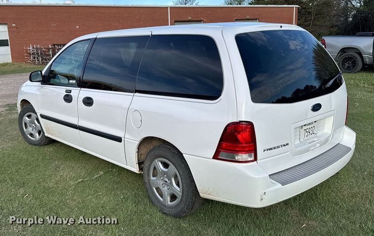image for item EG6392 2004 Ford Freestar S van