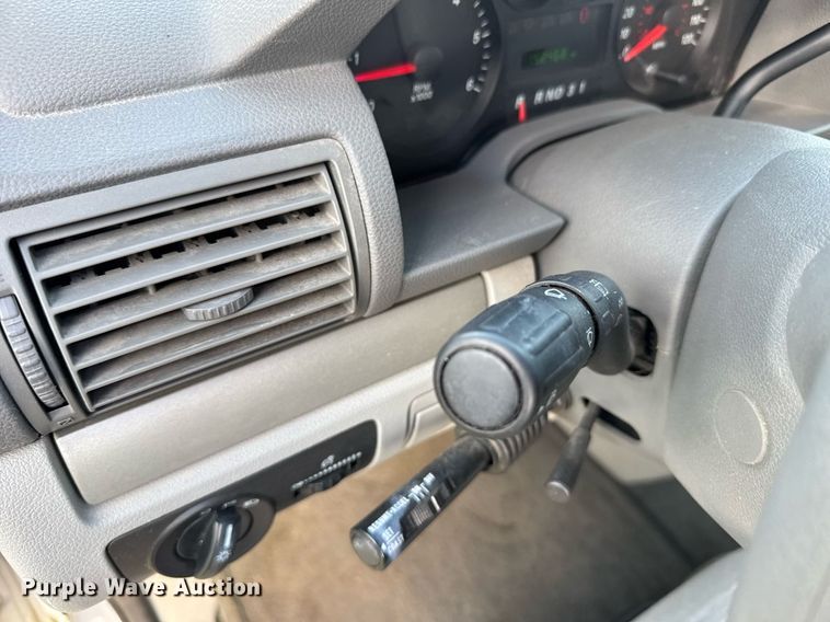 image for item EG6392 2004 Ford Freestar S van