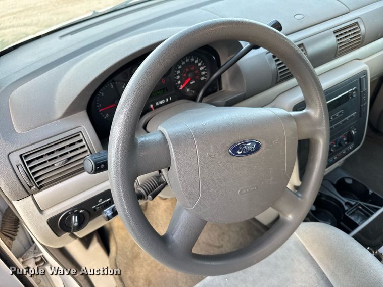 image for item EG6392 2004 Ford Freestar S van