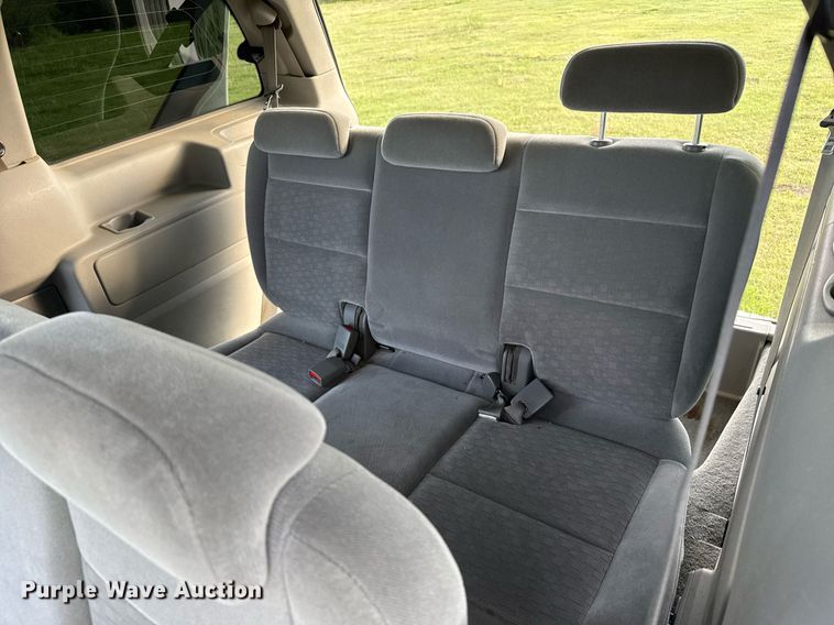 image for item EG6392 2004 Ford Freestar S van