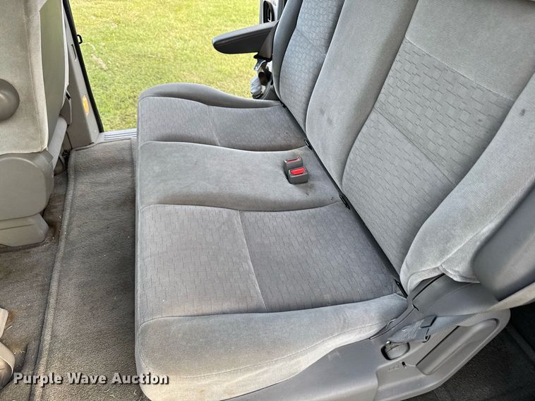 image for item EG6392 2004 Ford Freestar S van