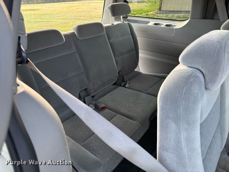 image for item EG6392 2004 Ford Freestar S van