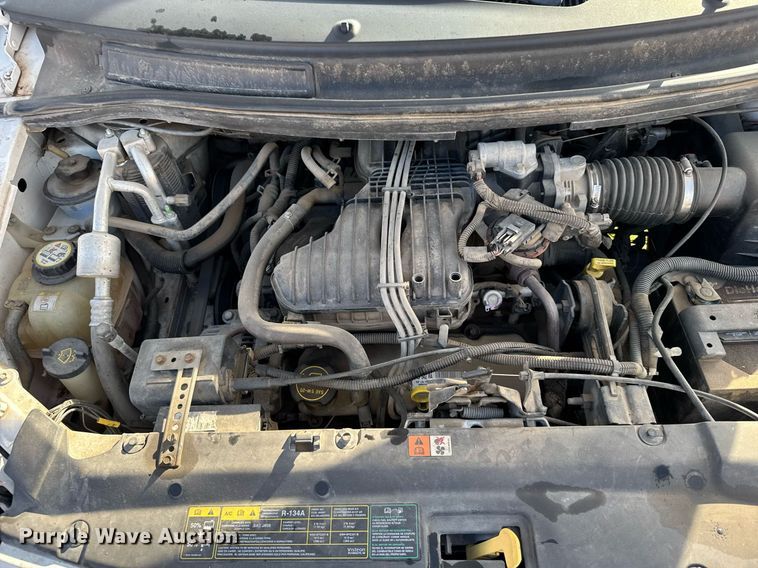 image for item EG6392 2004 Ford Freestar S van