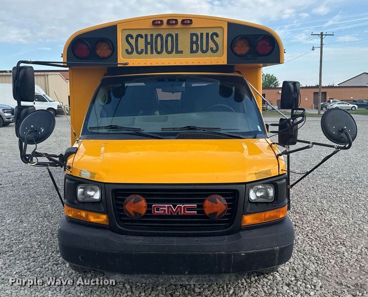 image for item EG6397 2015 Thomas Built Savana G4500 school bus