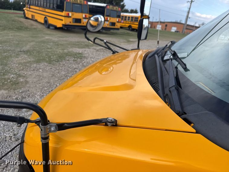 image for item EG6397 2015 Thomas Built Savana G4500 school bus