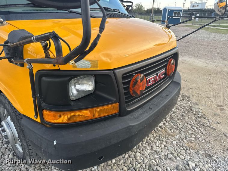 image for item EG6397 2015 Thomas Built Savana G4500 school bus