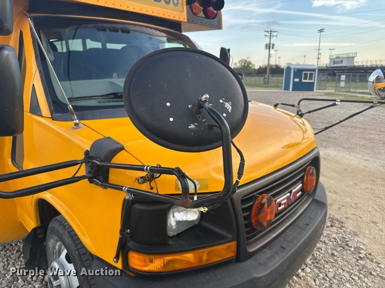 image for item EG6397 2015 Thomas Built Savana G4500 school bus