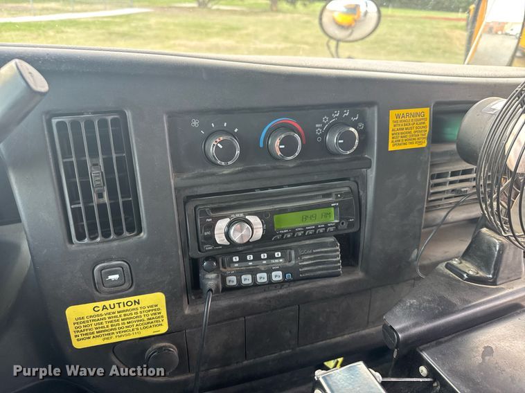 image for item EG6397 2015 Thomas Built Savana G4500 school bus