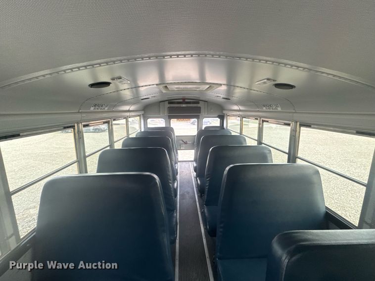 image for item EG6397 2015 Thomas Built Savana G4500 school bus