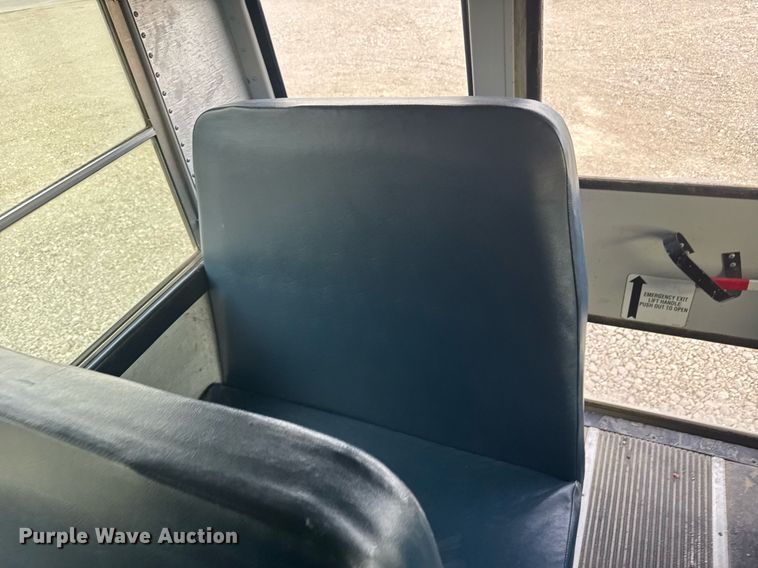 image for item EG6397 2015 Thomas Built Savana G4500 school bus