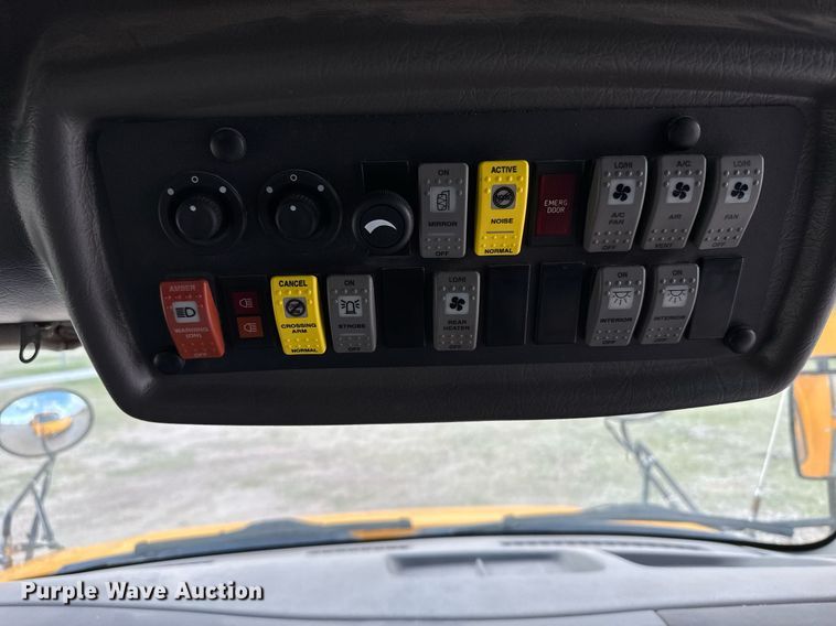 image for item EG6397 2015 Thomas Built Savana G4500 school bus