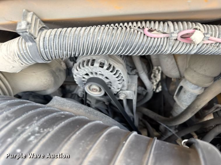 image for item EG6397 2015 Thomas Built Savana G4500 school bus