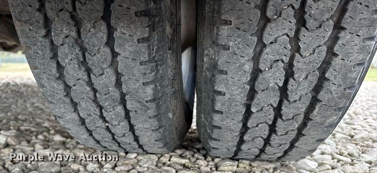 image for item EG6397 2015 Thomas Built Savana G4500 school bus