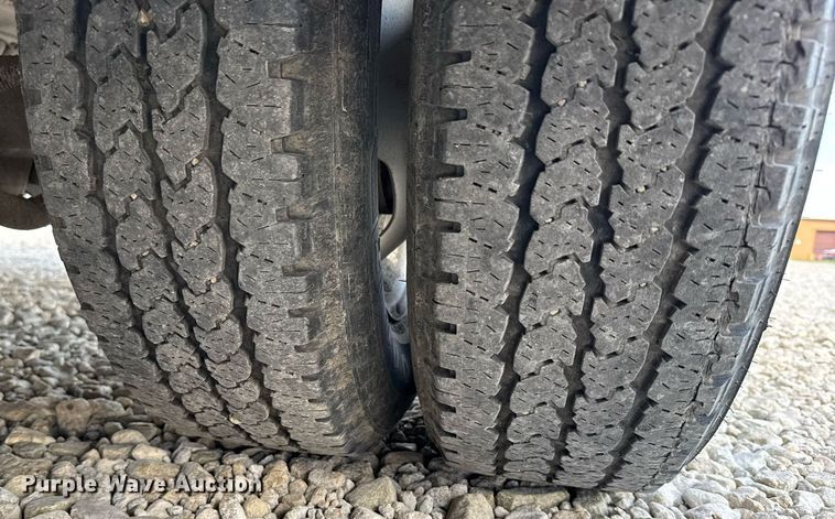 image for item EG6397 2015 Thomas Built Savana G4500 school bus