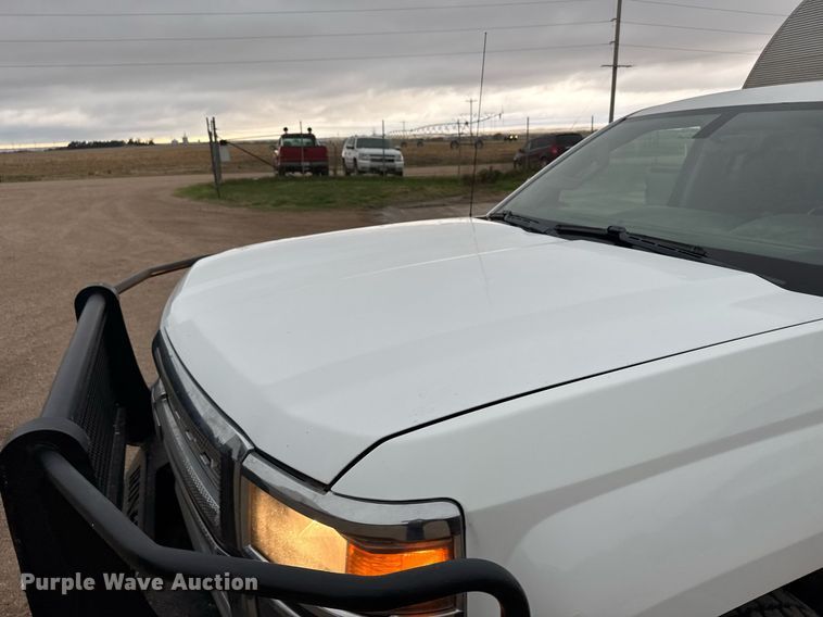 image for item EG6400 2014 Chevrolet Silverado 1500 Crew Cab pickup truck