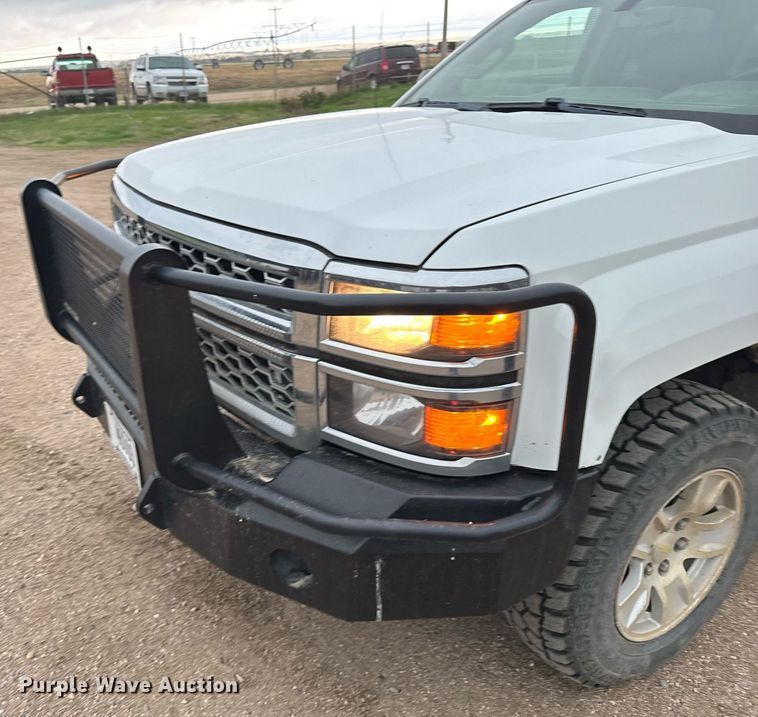 image for item EG6400 2014 Chevrolet Silverado 1500 Crew Cab pickup truck