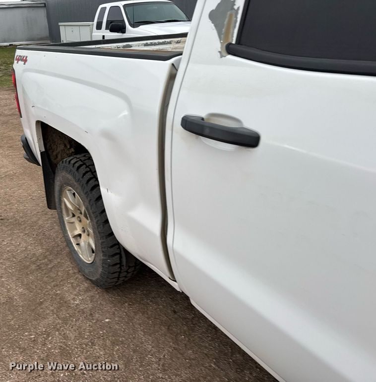 image for item EG6400 2014 Chevrolet Silverado 1500 Crew Cab pickup truck