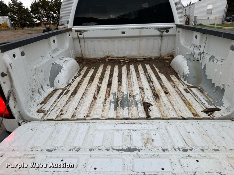 image for item EG6400 2014 Chevrolet Silverado 1500 Crew Cab pickup truck