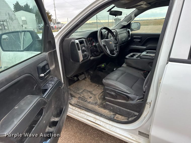 image for item EG6400 2014 Chevrolet Silverado 1500 Crew Cab pickup truck