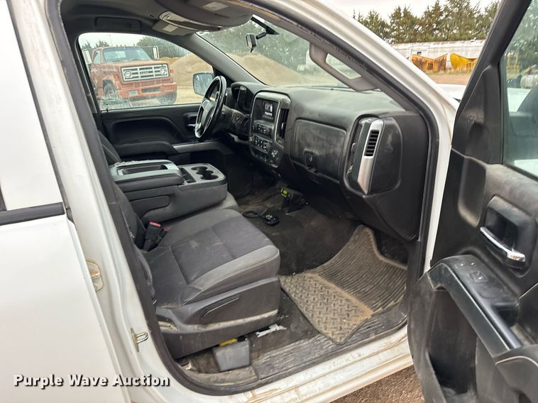 image for item EG6400 2014 Chevrolet Silverado 1500 Crew Cab pickup truck