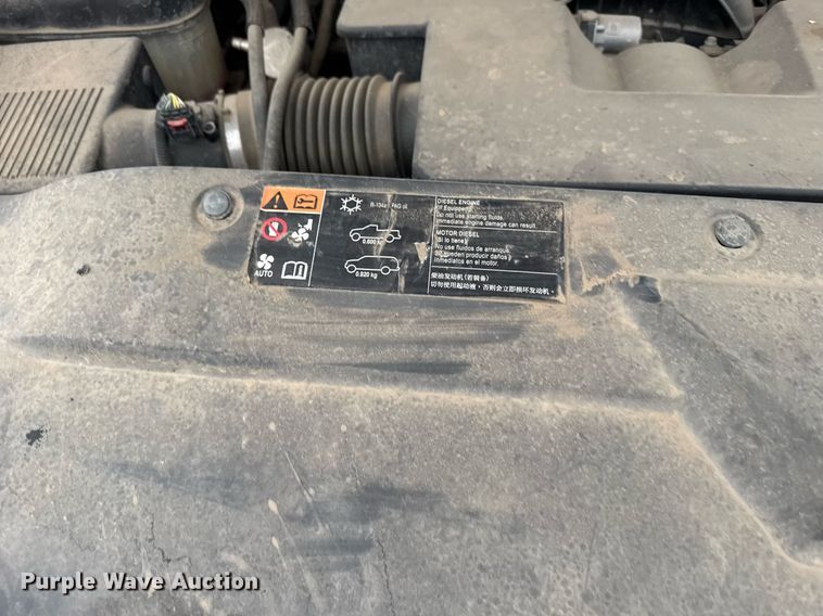 image for item EG6400 2014 Chevrolet Silverado 1500 Crew Cab pickup truck