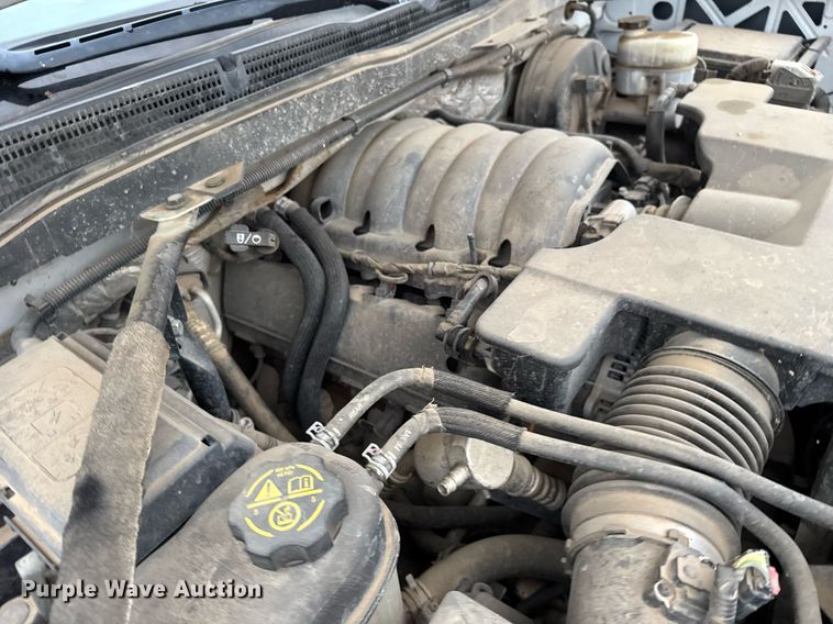 image for item EG6400 2014 Chevrolet Silverado 1500 Crew Cab pickup truck