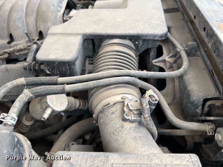 image for item EG6400 2014 Chevrolet Silverado 1500 Crew Cab pickup truck