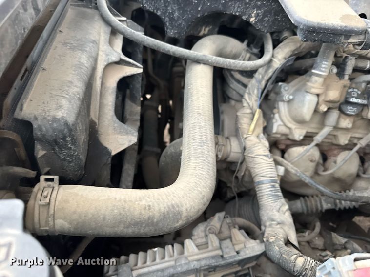 image for item EG6400 2014 Chevrolet Silverado 1500 Crew Cab pickup truck