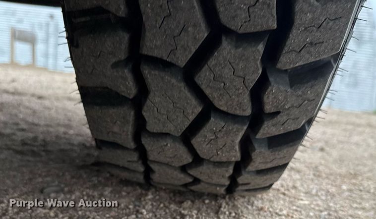 image for item EG6400 2014 Chevrolet Silverado 1500 Crew Cab pickup truck