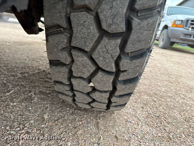 image for item EG6400 2014 Chevrolet Silverado 1500 Crew Cab pickup truck