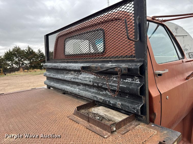 image for item EG6401 1980 GMC 7000 dump flatbed truck