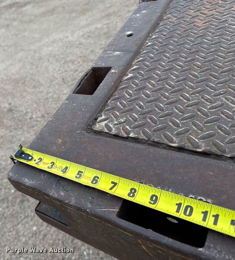 image for item EG6401 1980 GMC 7000 dump flatbed truck