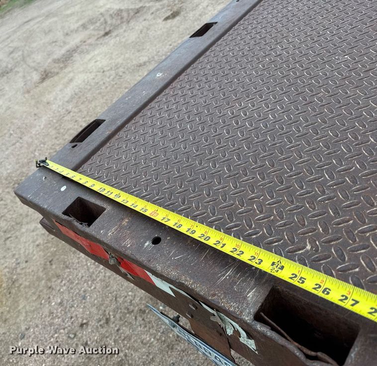 image for item EG6401 1980 GMC 7000 dump flatbed truck