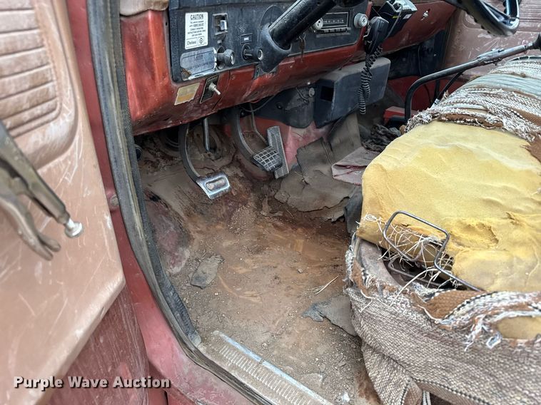 image for item EG6401 1980 GMC 7000 dump flatbed truck