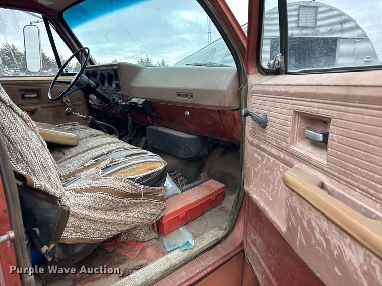 image for item EG6401 1980 GMC 7000 dump flatbed truck