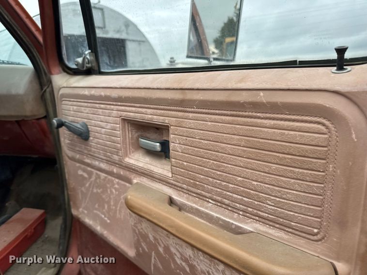 image for item EG6401 1980 GMC 7000 dump flatbed truck