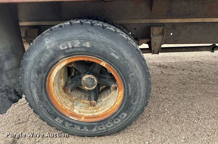 image for item EG6401 1980 GMC 7000 dump flatbed truck