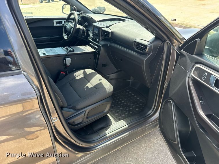 image for item EG6402 2020 Ford Explorer Police Interceptor SUV
