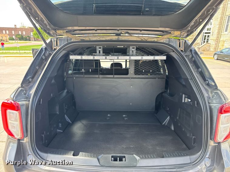 image for item EG6402 2020 Ford Explorer Police Interceptor SUV