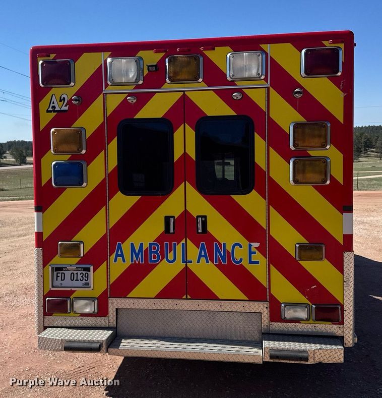image for item EG6410 2010 Ford E450 ambulance