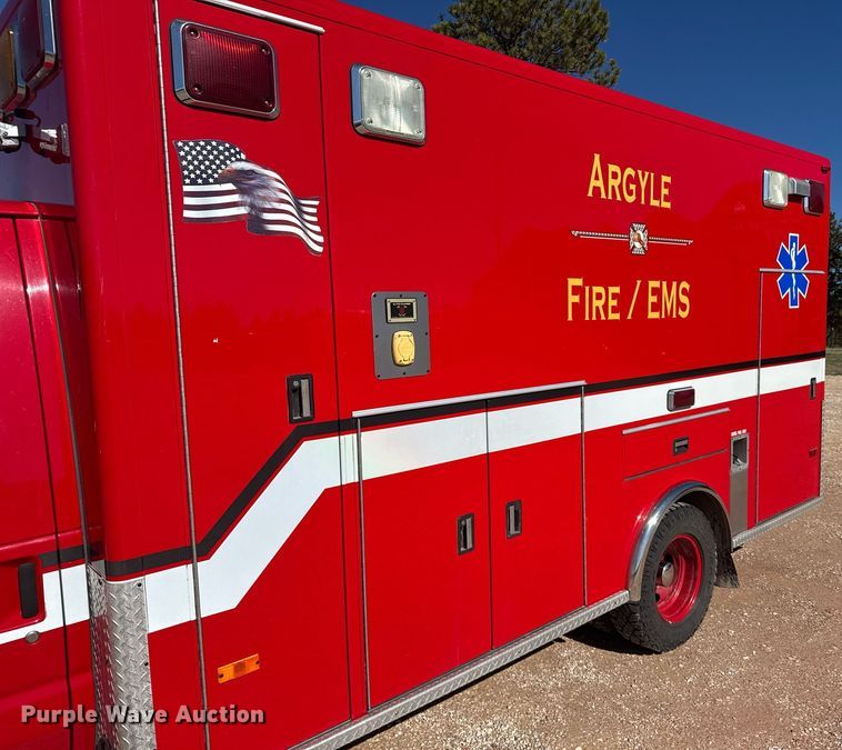 image for item EG6410 2010 Ford E450 ambulance