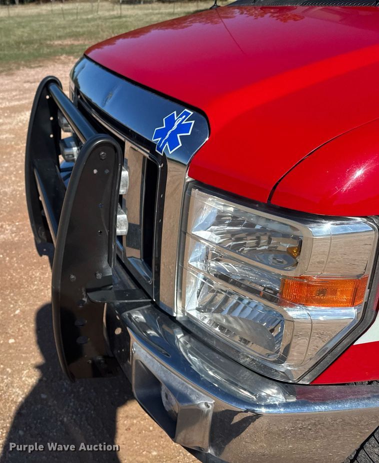 image for item EG6410 2010 Ford E450 ambulance