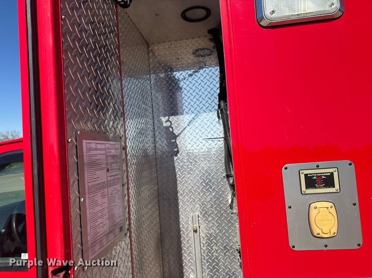 image for item EG6410 2010 Ford E450 ambulance