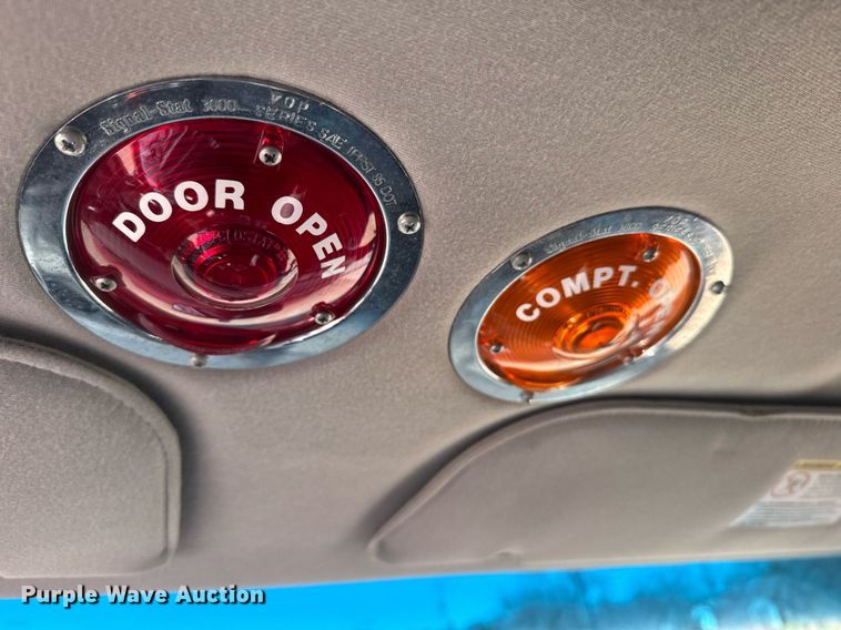 image for item EG6410 2010 Ford E450 ambulance