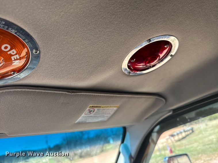 image for item EG6410 2010 Ford E450 ambulance