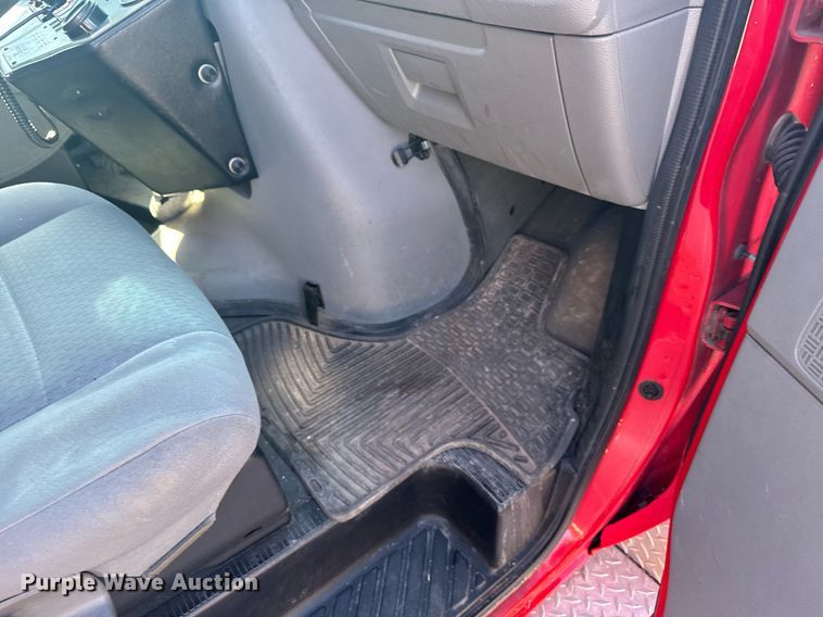 image for item EG6410 2010 Ford E450 ambulance