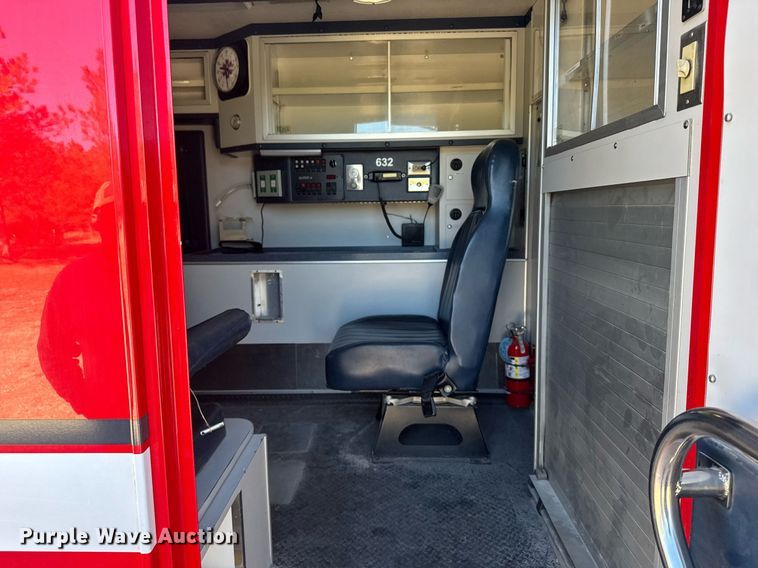 image for item EG6410 2010 Ford E450 ambulance