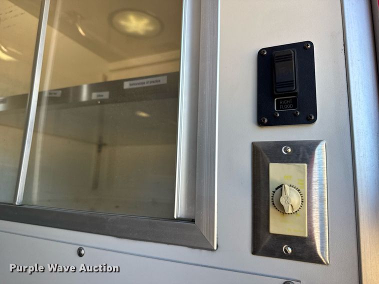 image for item EG6410 2010 Ford E450 ambulance