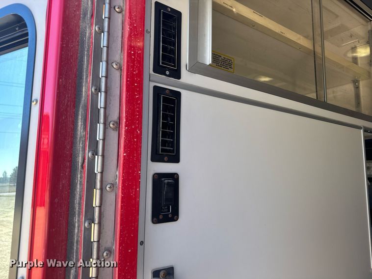 image for item EG6410 2010 Ford E450 ambulance