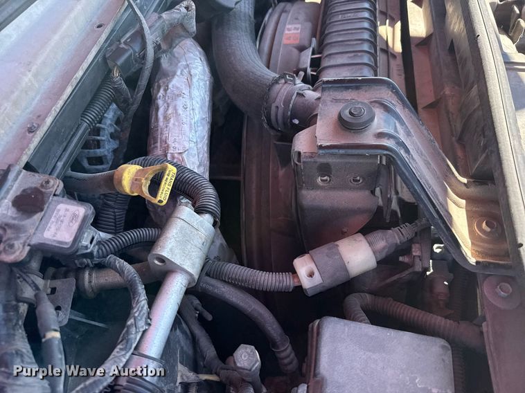 image for item EG6410 2010 Ford E450 ambulance